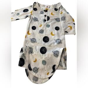 Abby & Evie Solar System‎ Bamboo/Spandex Baby Gown Size 0/3 mo Hand Covers